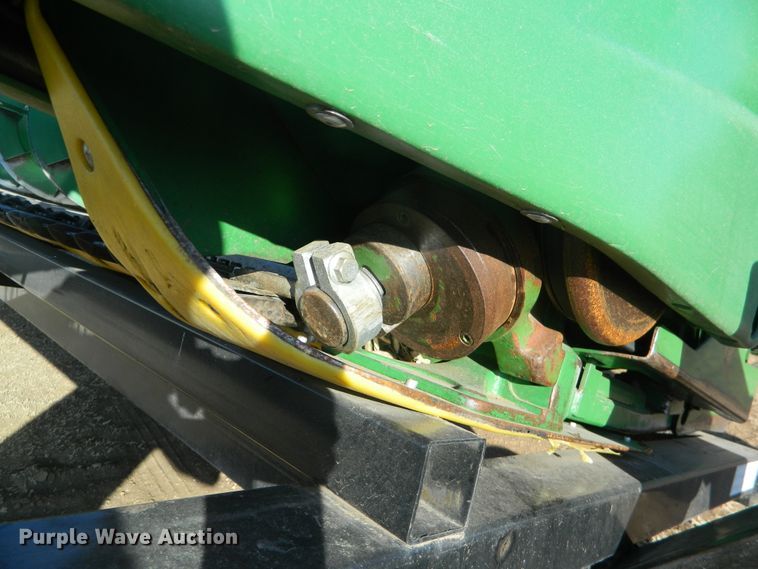 image for item DF4675 2014 John Deere 630F  HydraFlex flex head