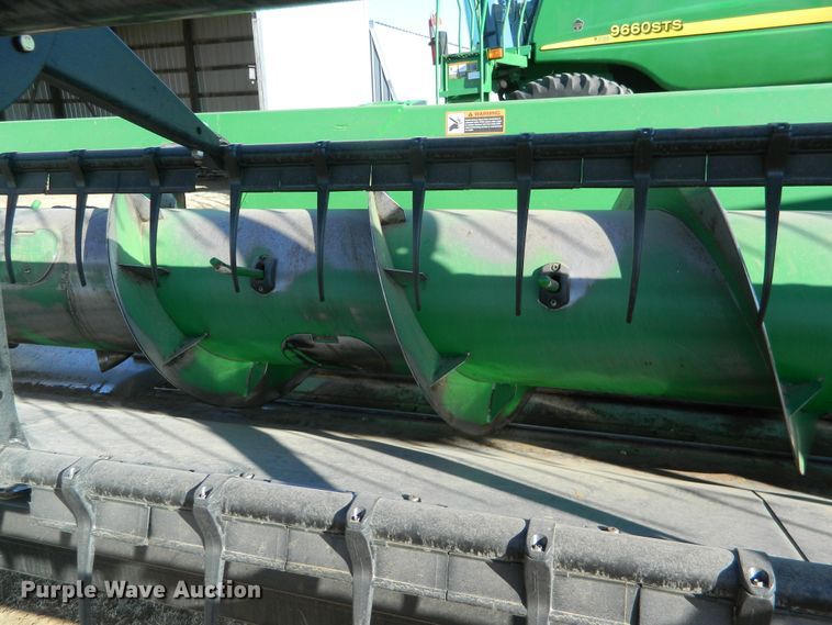 image for item DF4675 2014 John Deere 630F  HydraFlex flex head