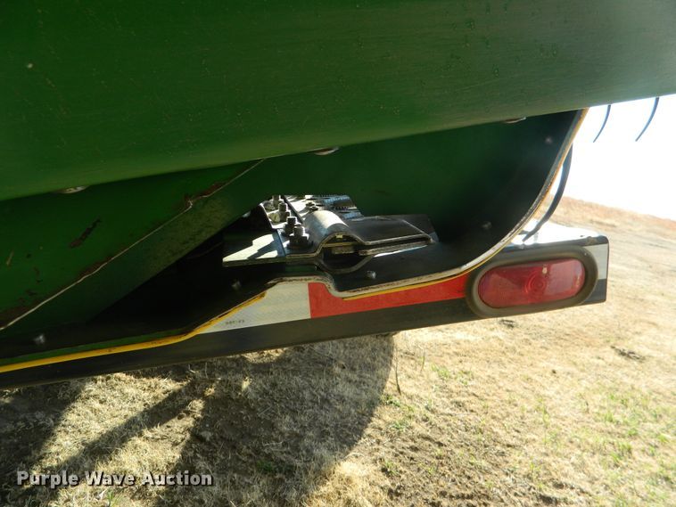 image for item DF4675 2014 John Deere 630F  HydraFlex flex head