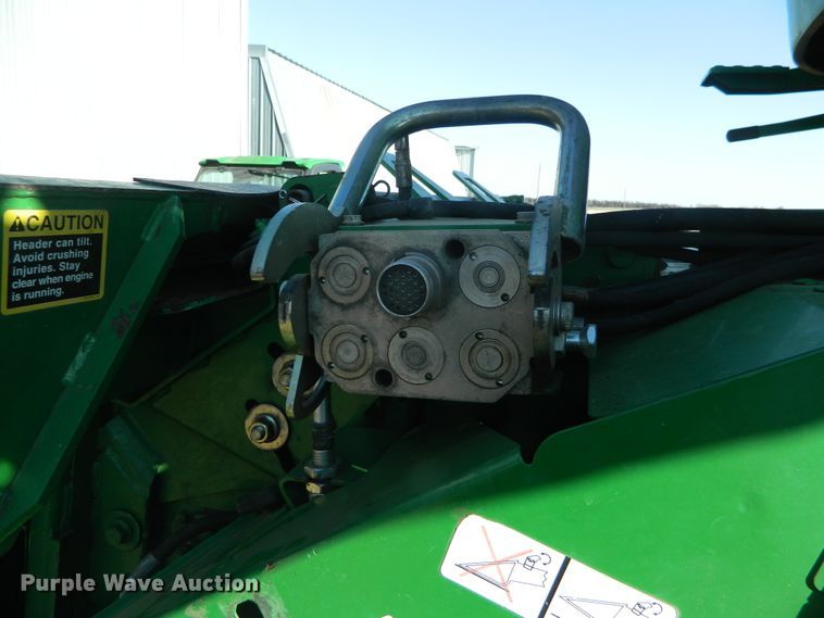 image for item DF4676 2006 John Deere 9660 STS  combine