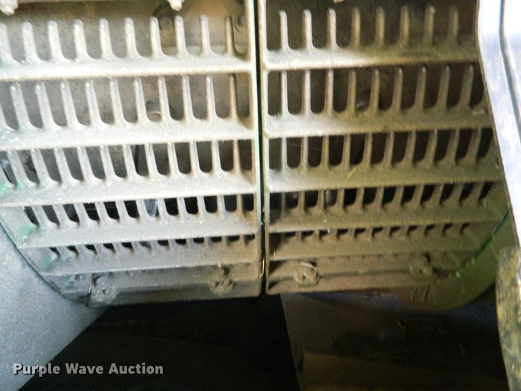 image for item DF4676 2006 John Deere 9660 STS  combine