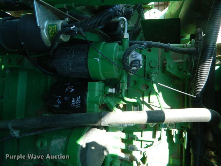 image for item DF4676 2006 John Deere 9660 STS  combine