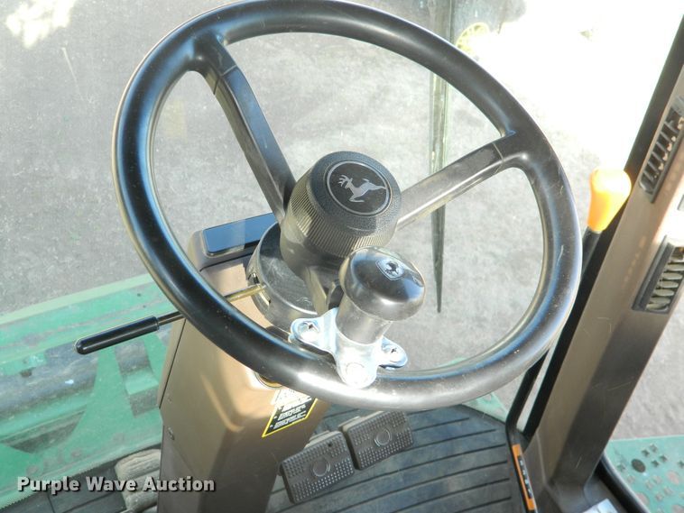 image for item DF4676 2006 John Deere 9660 STS  combine