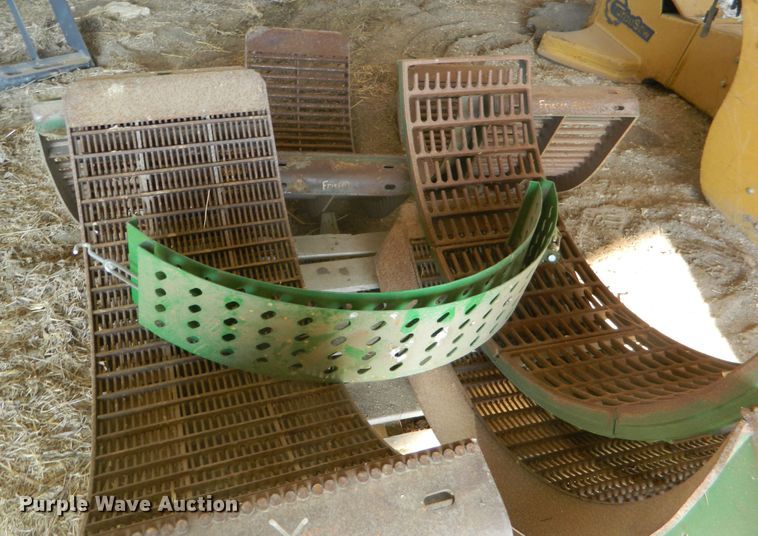 image for item DF4676 2006 John Deere 9660 STS  combine