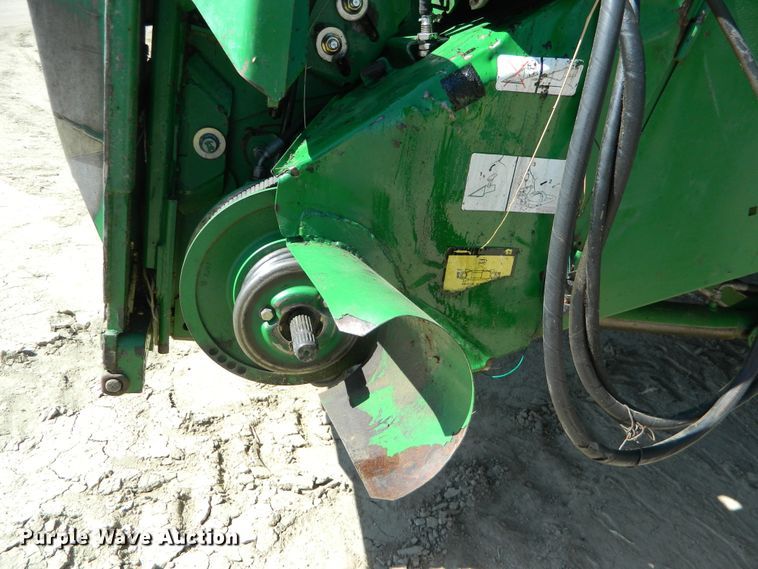 image for item DF4690 2006 John Deere 9660 STS  combine