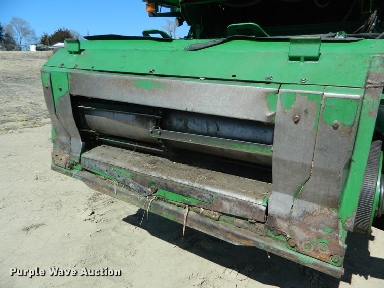 image for item DF4690 2006 John Deere 9660 STS  combine