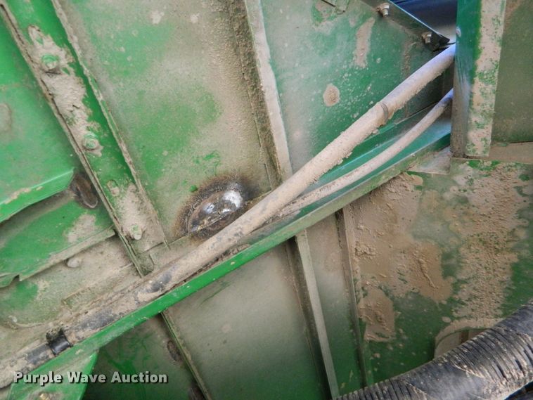 image for item DF4690 2006 John Deere 9660 STS  combine