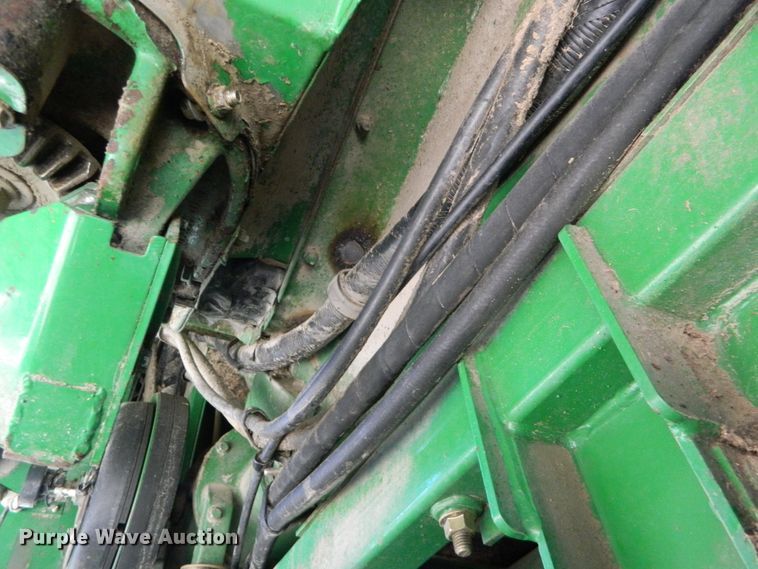 image for item DF4690 2006 John Deere 9660 STS  combine