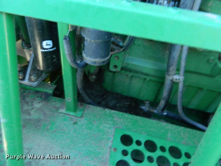 image for item DF4690 2006 John Deere 9660 STS  combine