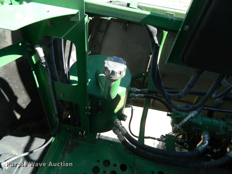 image for item DF4690 2006 John Deere 9660 STS  combine