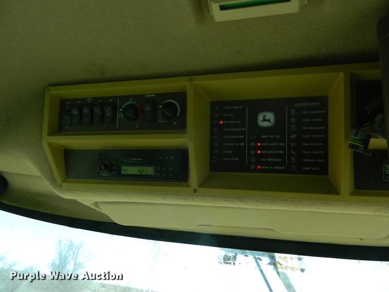 image for item DF4690 2006 John Deere 9660 STS  combine