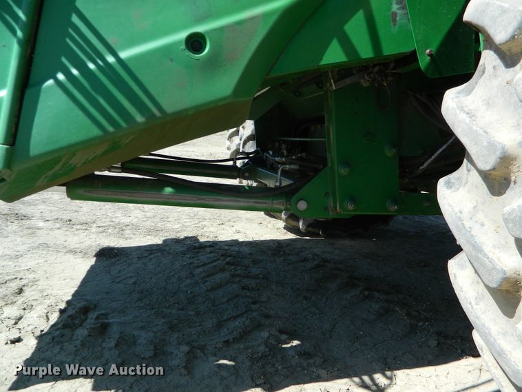 image for item DF4693 2010 John Deere 9770 STS  combine