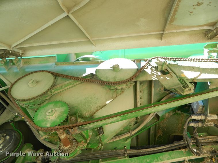 image for item DF4693 2010 John Deere 9770 STS  combine