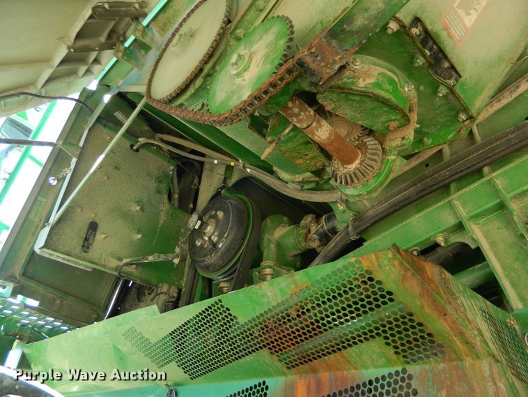 image for item DF4693 2010 John Deere 9770 STS  combine