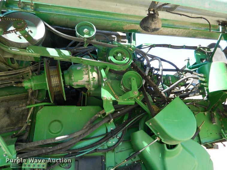 image for item DF4693 2010 John Deere 9770 STS  combine