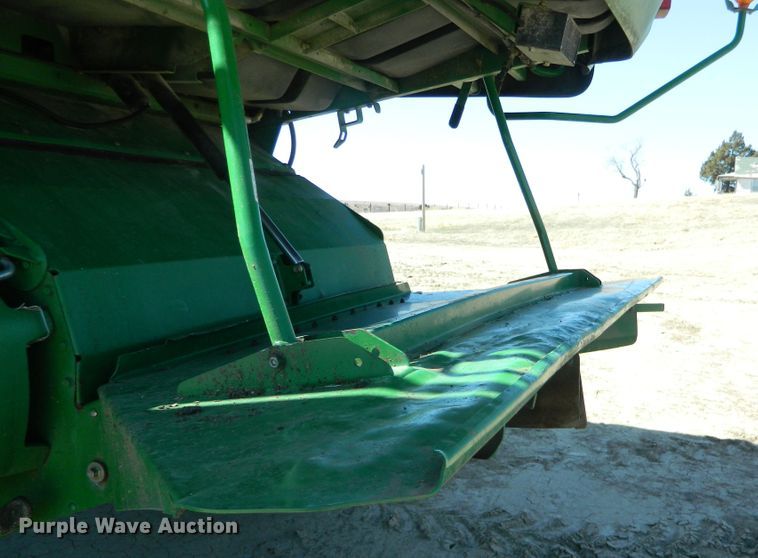 image for item DF4693 2010 John Deere 9770 STS  combine