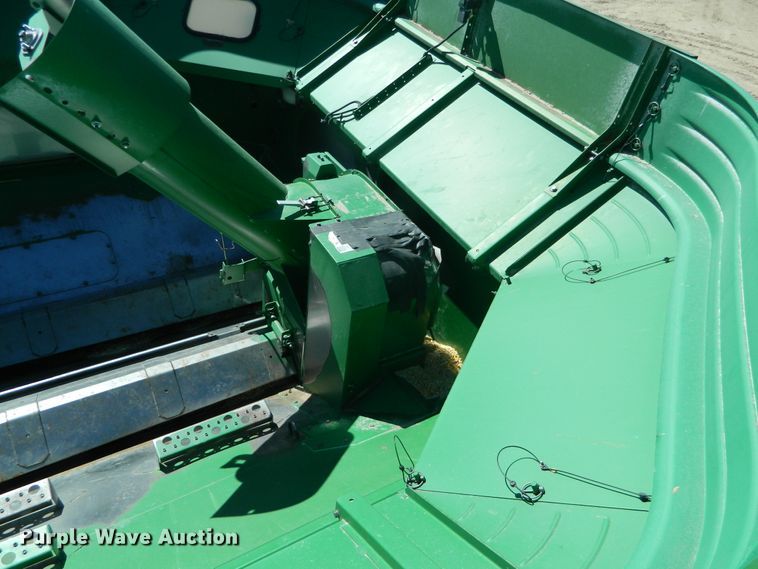 image for item DF4693 2010 John Deere 9770 STS  combine