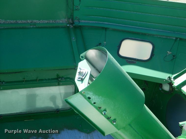 image for item DF4693 2010 John Deere 9770 STS  combine