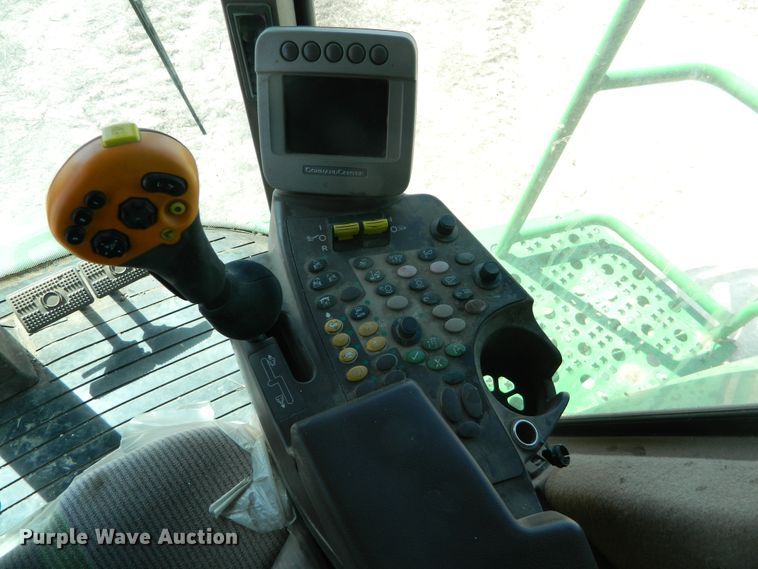 image for item DF4693 2010 John Deere 9770 STS  combine