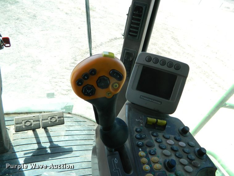 image for item DF4693 2010 John Deere 9770 STS  combine