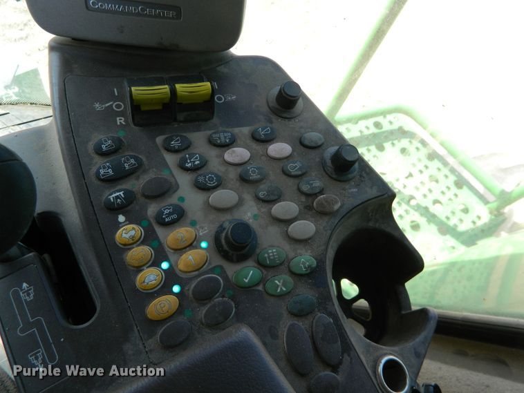 image for item DF4693 2010 John Deere 9770 STS  combine