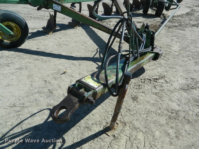 image for item DF4694 John Deere  12 bottom plow