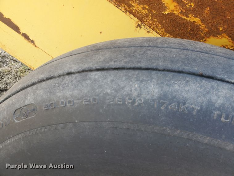 image for item DF5799 Cisco 12K  grain cart