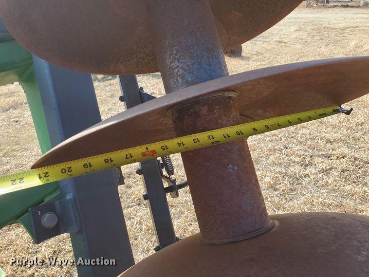 image for item DF5803 John Deere 630  tandem off-set disk