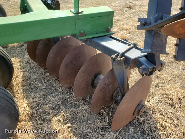 image for item DF5803 John Deere 630  tandem off-set disk