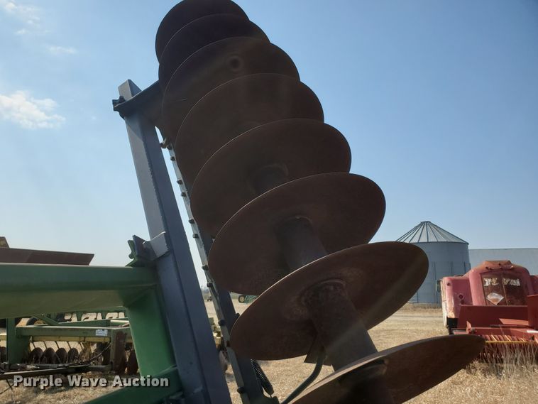 image for item DF5803 John Deere 630  tandem off-set disk