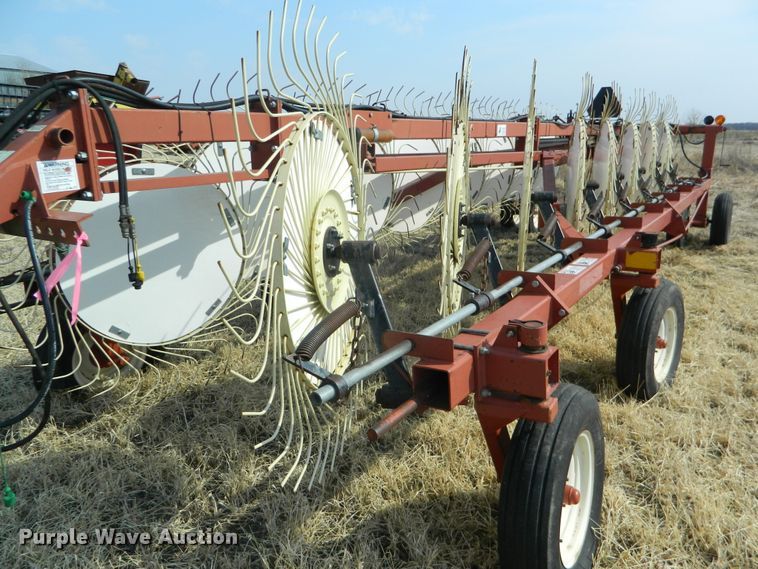 image for item DF5807 Hesston 3986 hay rake
