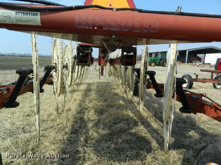 image for item DF5807 Hesston 3986 hay rake