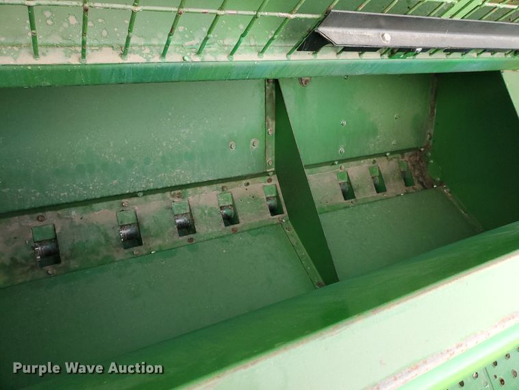 image for item DF5810 John Deere 750 no-till grain drill