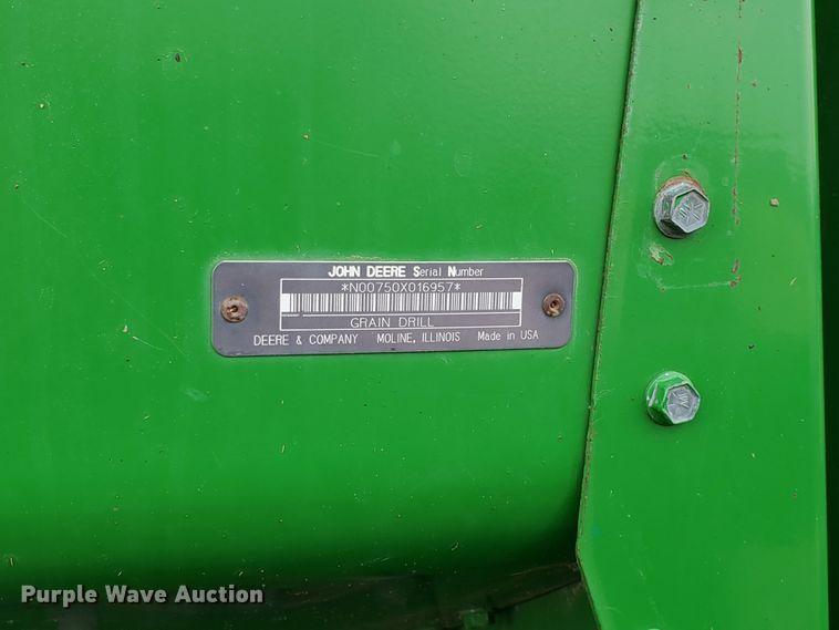 image for item DF5810 John Deere 750 no-till grain drill