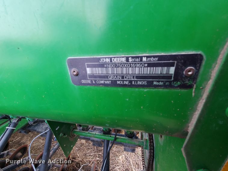 image for item DF5810 John Deere 750 no-till grain drill