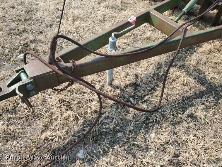 image for item DF5811 John Deere 712  disk ripper