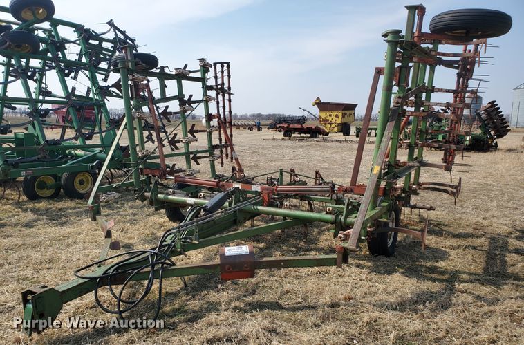 image for item DF5813 Glenco  field cultivator