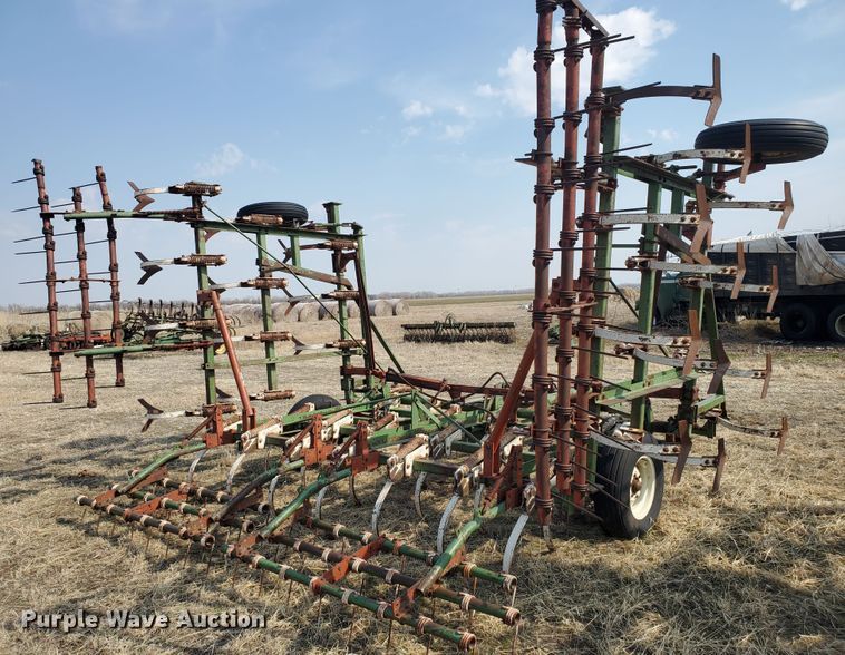 image for item DF5813 Glenco  field cultivator