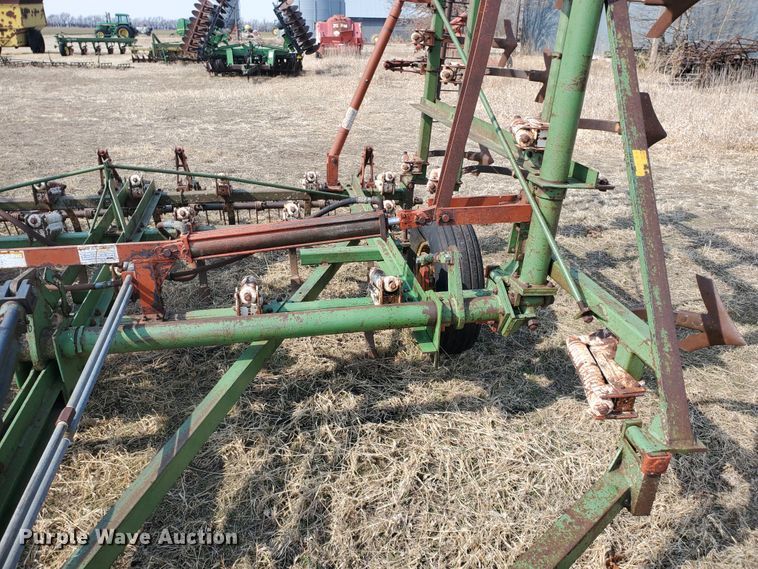 image for item DF5813 Glenco  field cultivator