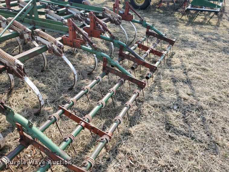 image for item DF5813 Glenco  field cultivator