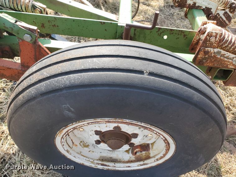 image for item DF5813 Glenco  field cultivator