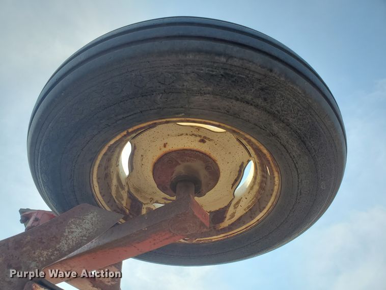 image for item DF5813 Glenco  field cultivator