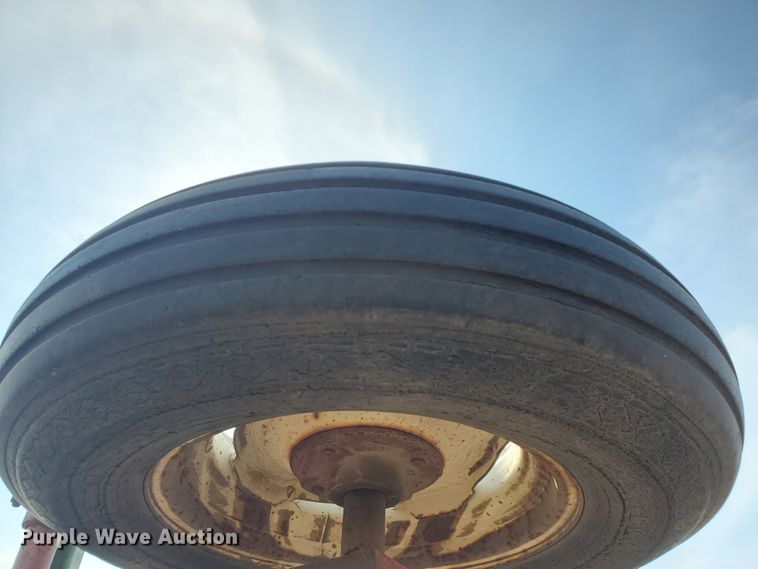 image for item DF5813 Glenco  field cultivator