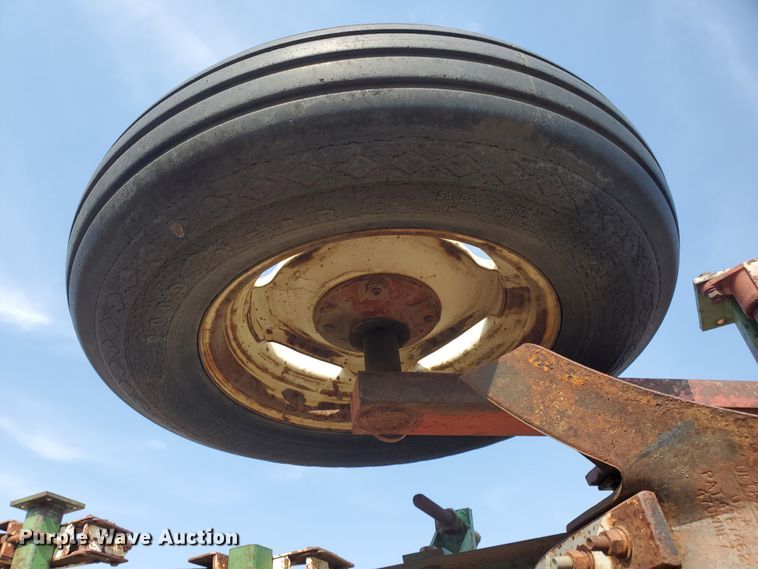 image for item DF5813 Glenco  field cultivator