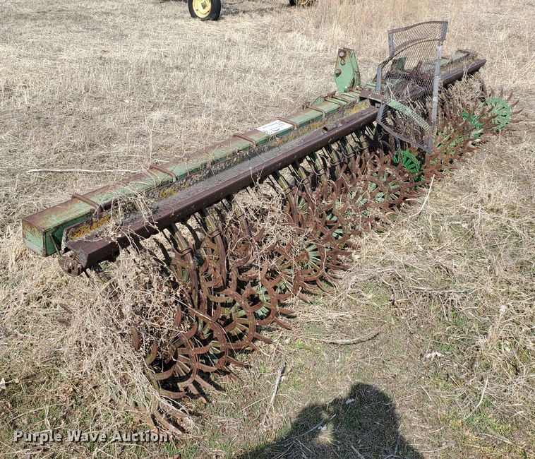 image for item DF5814 John Deere 400  rotary hoe