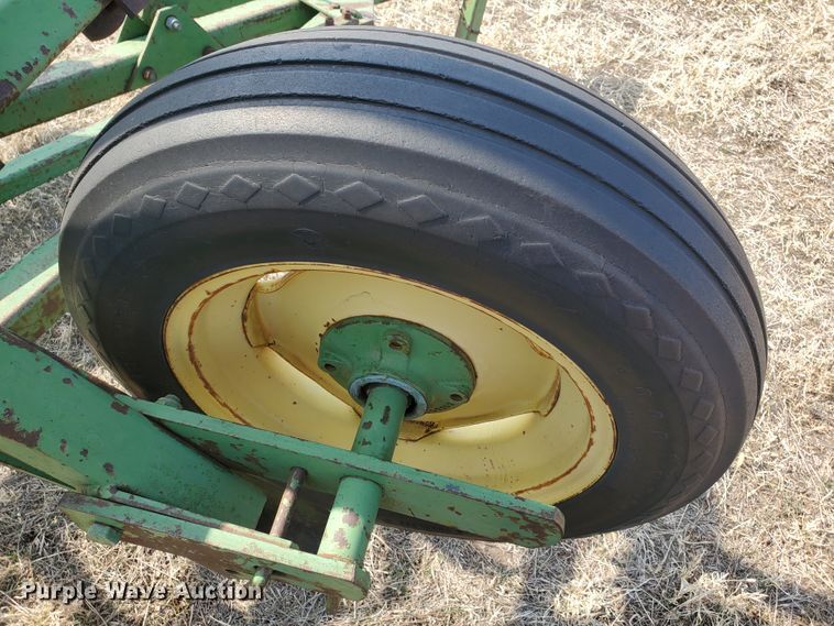 image for item DF5815 John Deere F100H  spring tooth harrow