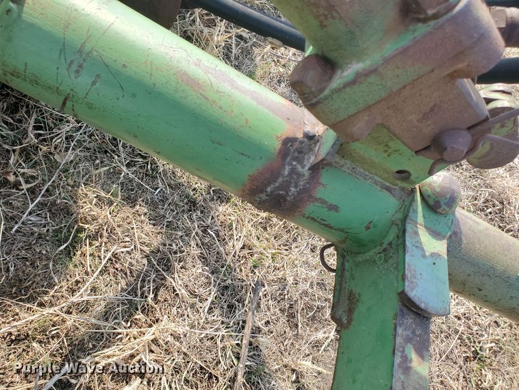 image for item DF5817 John Deere  tandem disk