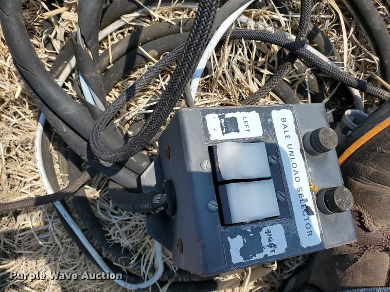 image for item DF5818 Hesston BA49 bale accumulator