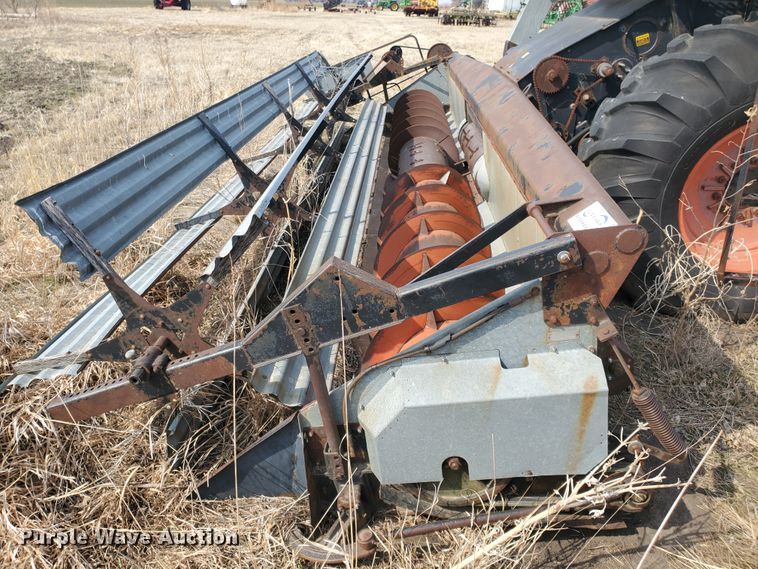 image for item DF5821 Gleaner M2  combine
