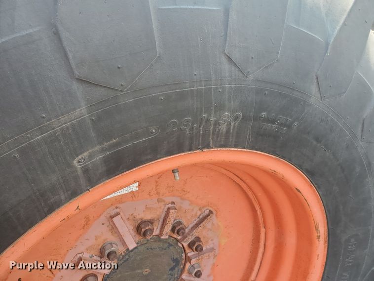 image for item DF5821 Gleaner M2  combine